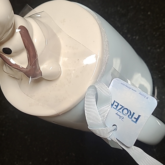 ❄️Rae Dunn FROZEN Mug w/Lid - Picture 3 of 6